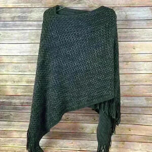 Gray Knit Poncho with Fringe edges